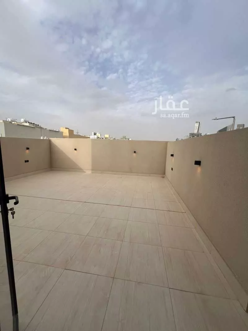 فيلا 5 غرف في العقيق 16
