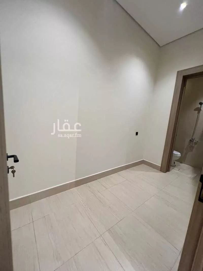 فيلا 5 غرف في العقيق 9