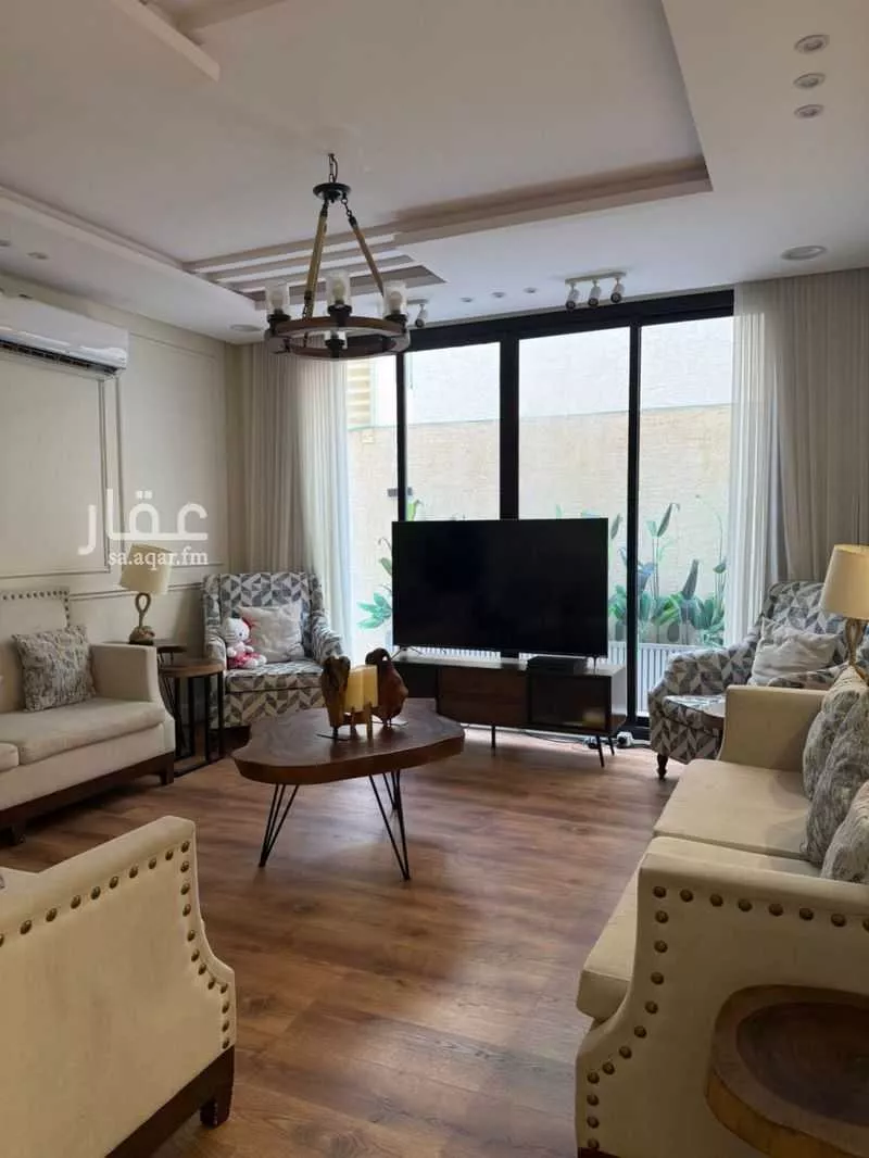 6 bedroom villa in Dhahrat Laban 5