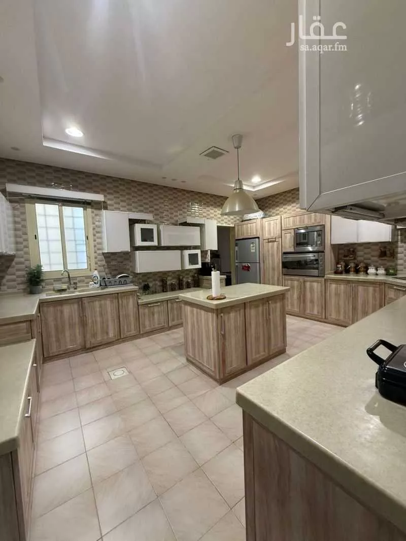 6 bedroom villa in Dhahrat Laban 6
