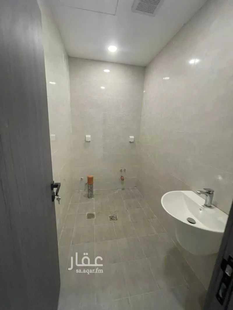 فيلا 3 غرف في الجنادرية 13
