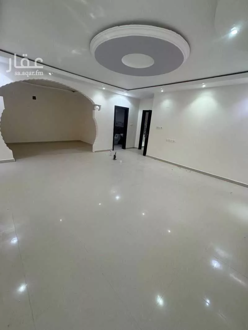 فيلا 9 غرف في طويق 4