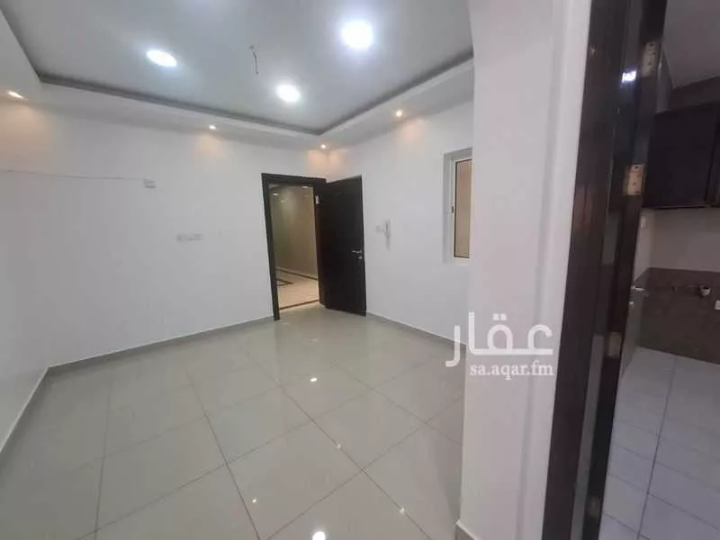 2 bedroom apartment in Al Aziziyah 5