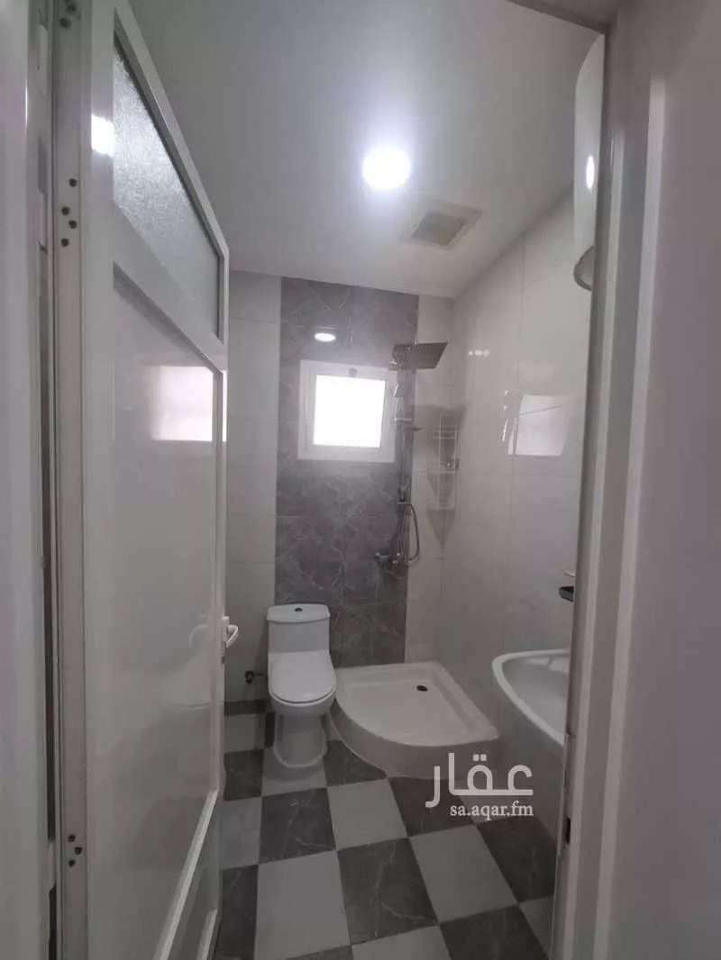 2 bedroom apartment in Al Aziziyah 9