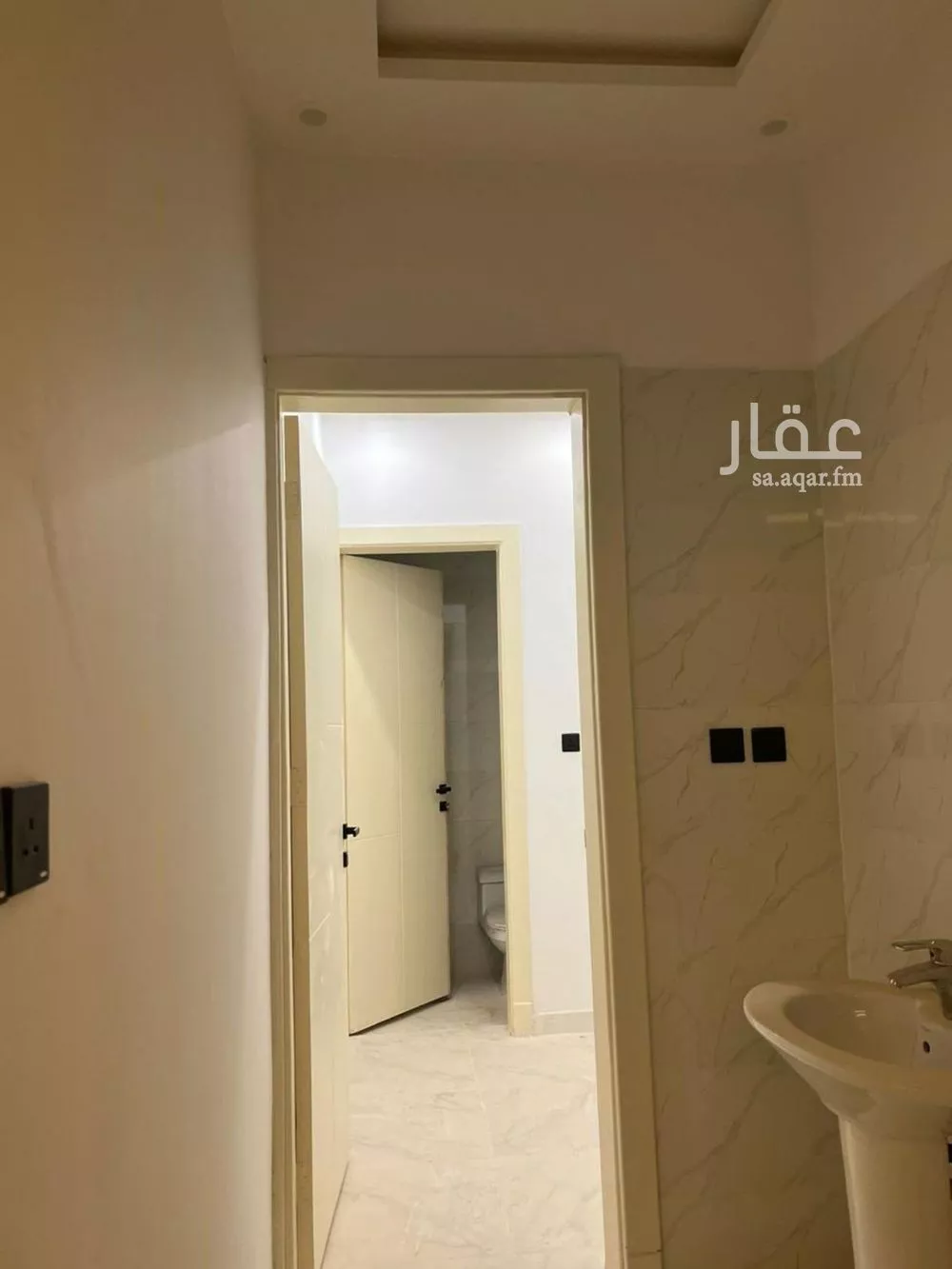 فيلا 15 غرف في عكاظ 13