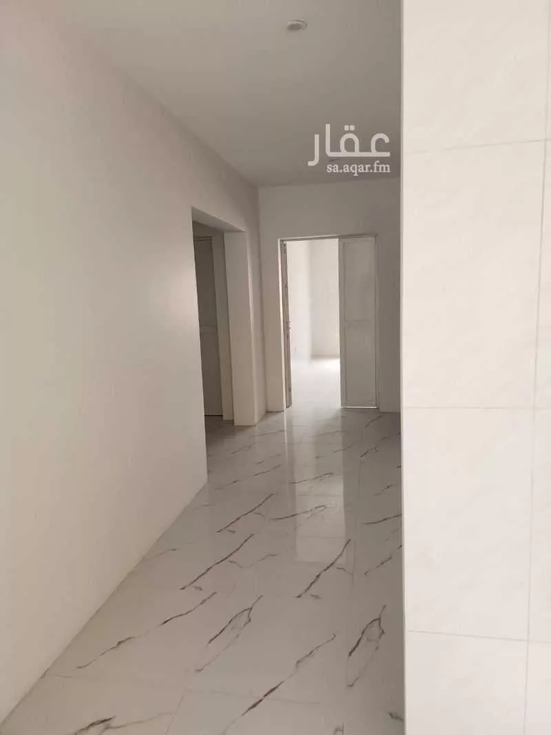 فيلا 10 غرف في الجزيرة 8