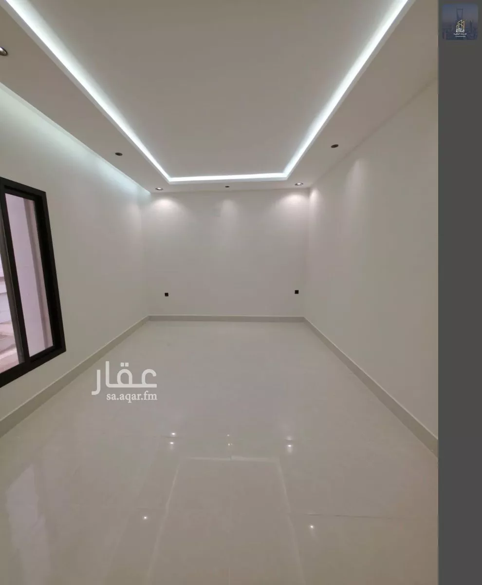5 bedroom villa in Al Janadriyah 6