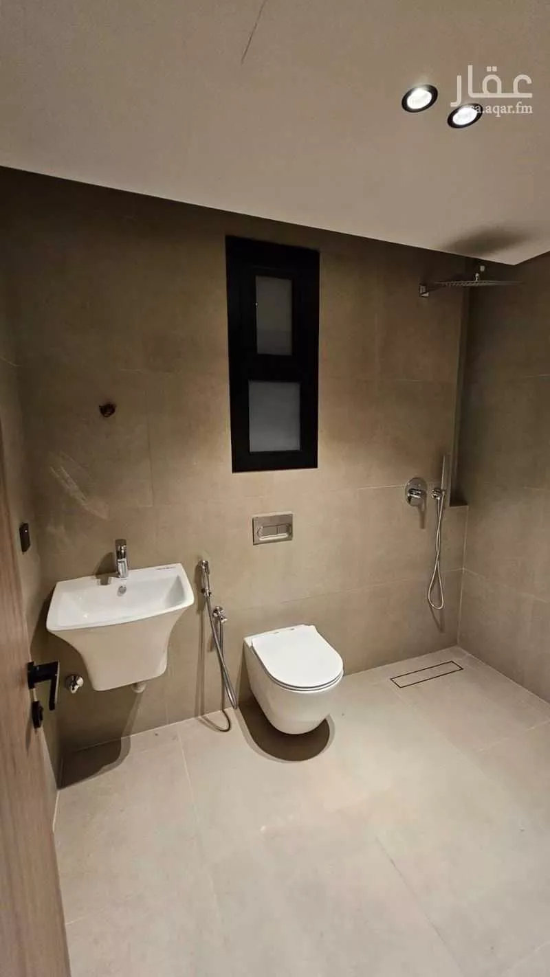 4 bedroom apartment in Ash Shulah 7