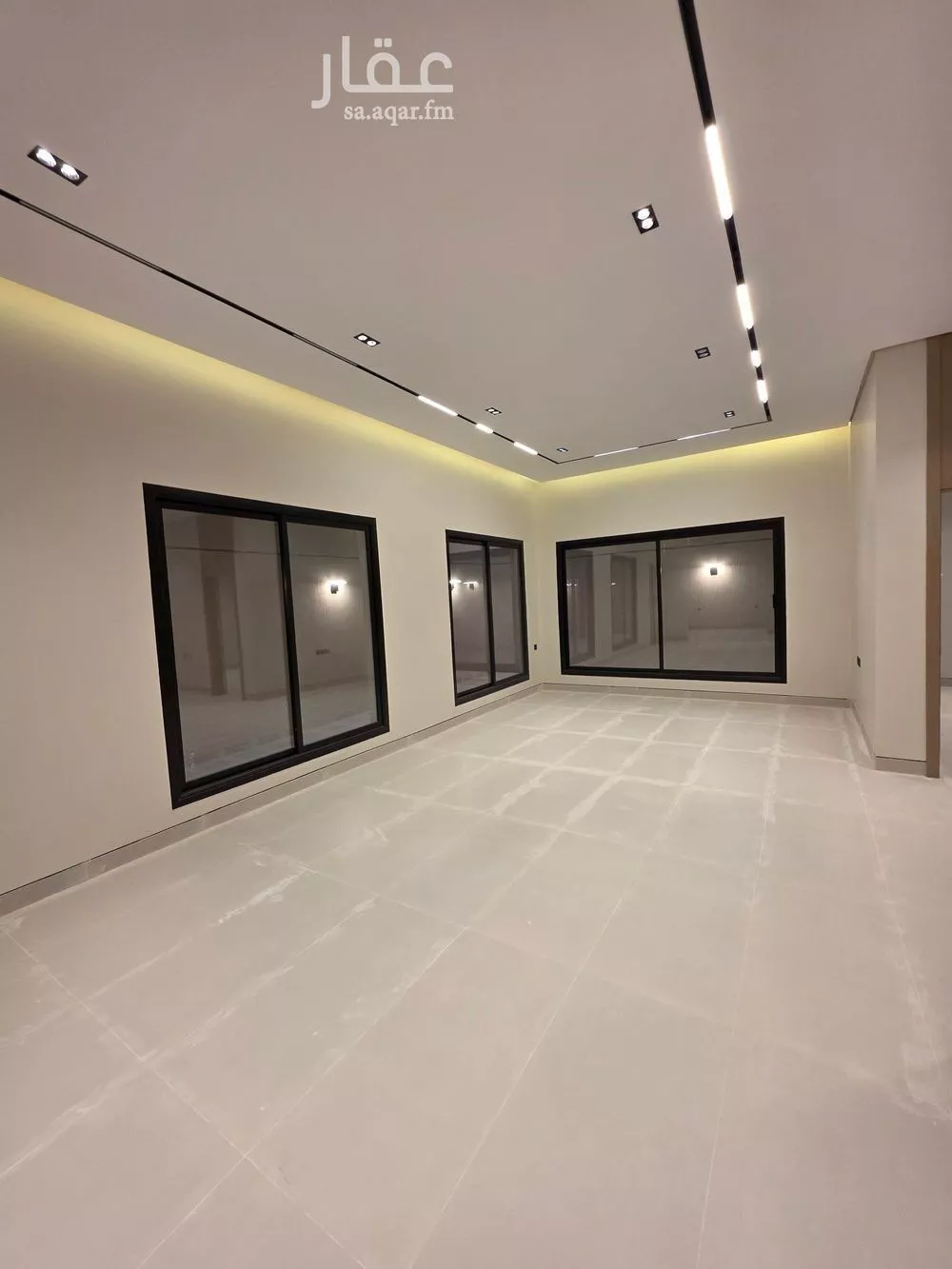5 bedroom villa in Al Maizilah 11