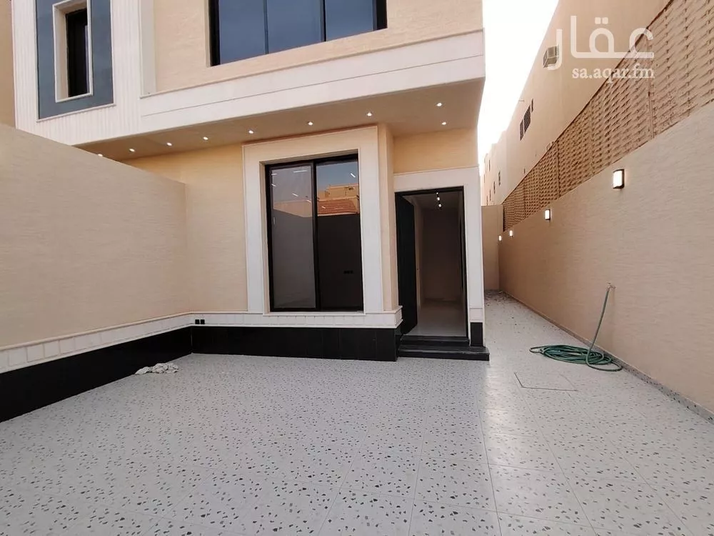 6 bedroom villa in Dhahrat Namar 17