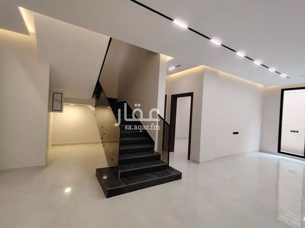 6 bedroom villa in Dhahrat Namar 6