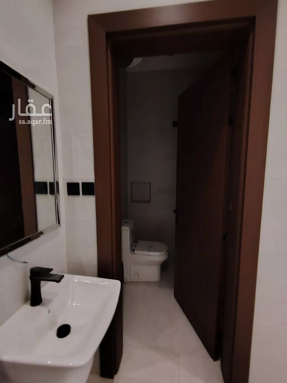 6 bedroom villa in Dhahrat Namar 7