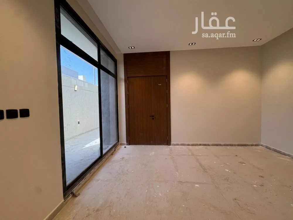 4 bedroom duplex in Al Munsiyah 12
