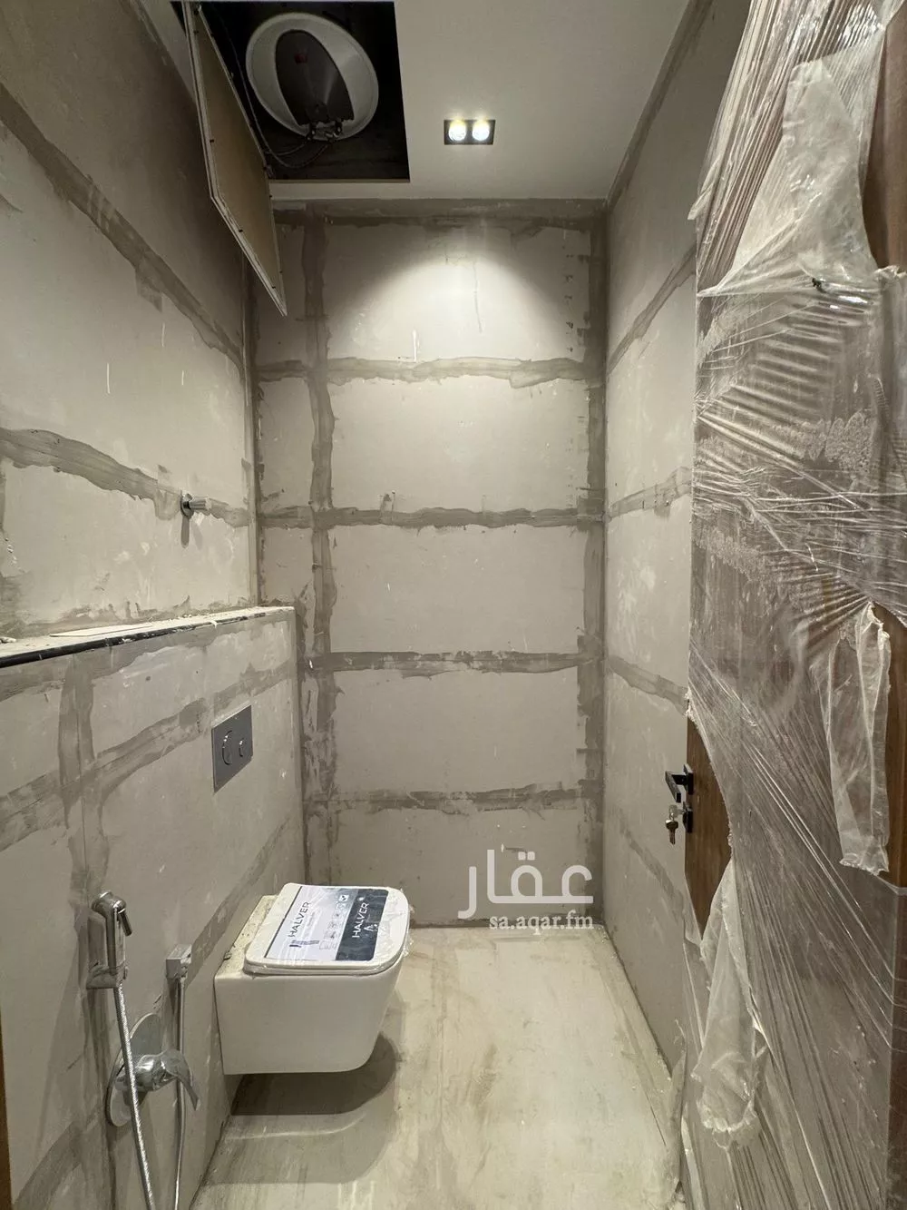 4 bedroom duplex in Al Munsiyah 10