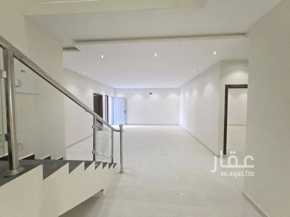 5 bedroom duplex in Okaz 11