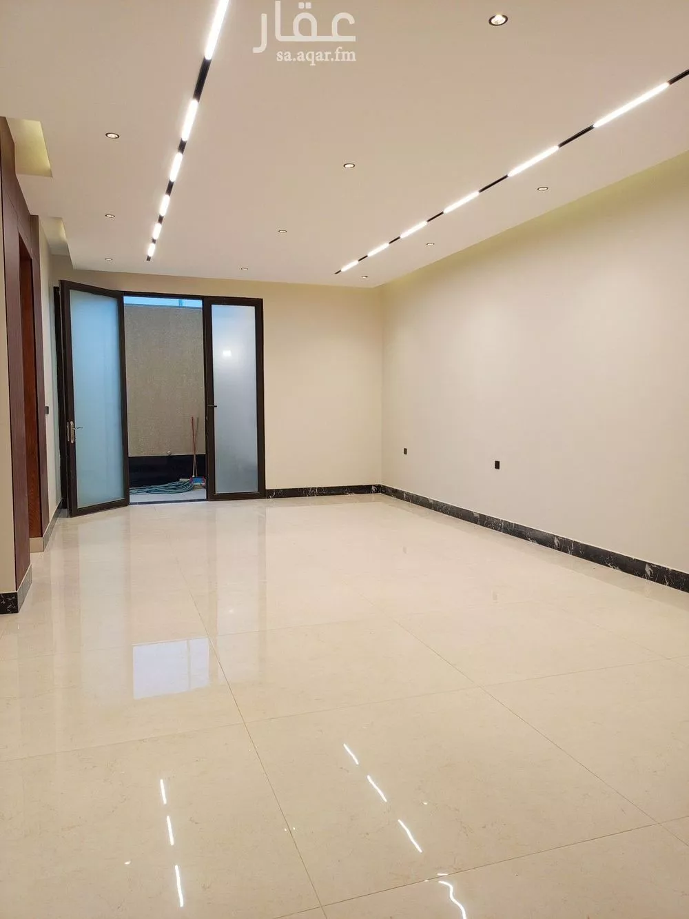 5 bedroom villa in Al Narjis 13