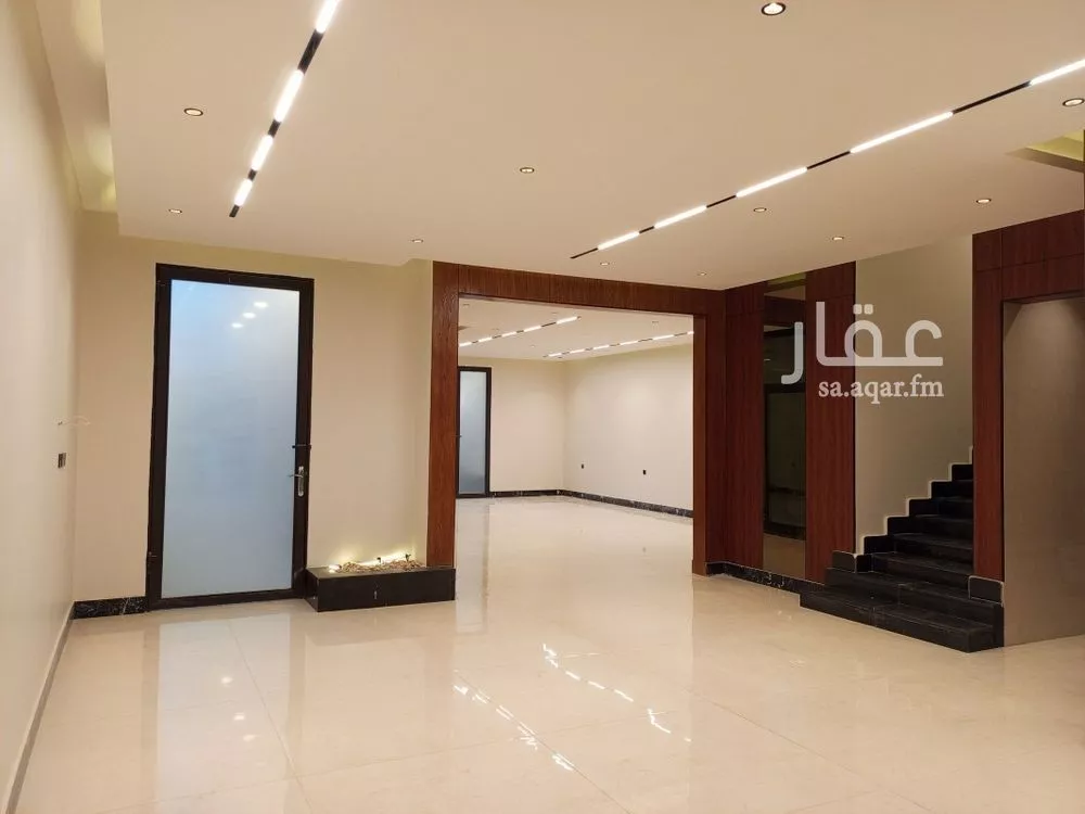 5 bedroom villa in Al Narjis 9