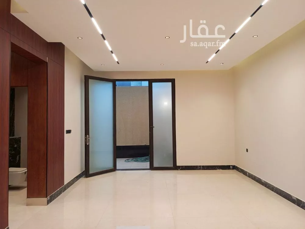 5 bedroom villa in Al Narjis 10