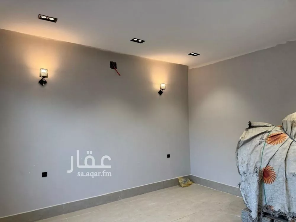 دوبلكس 5 غرف في عكاظ 8