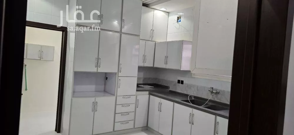 فيلا 6 غرف في طويق 17
