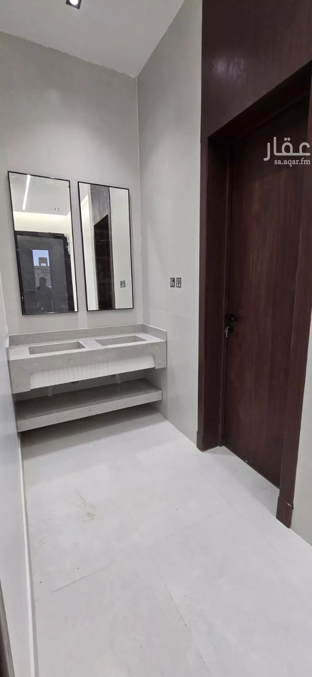 6 bedroom villa in Dhahrat Laban 9