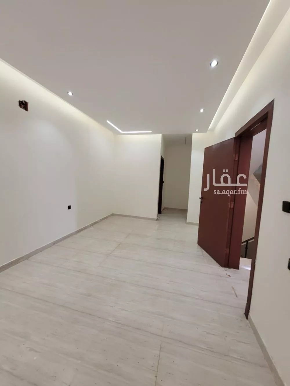فيلا 5 غرف في طويق 11