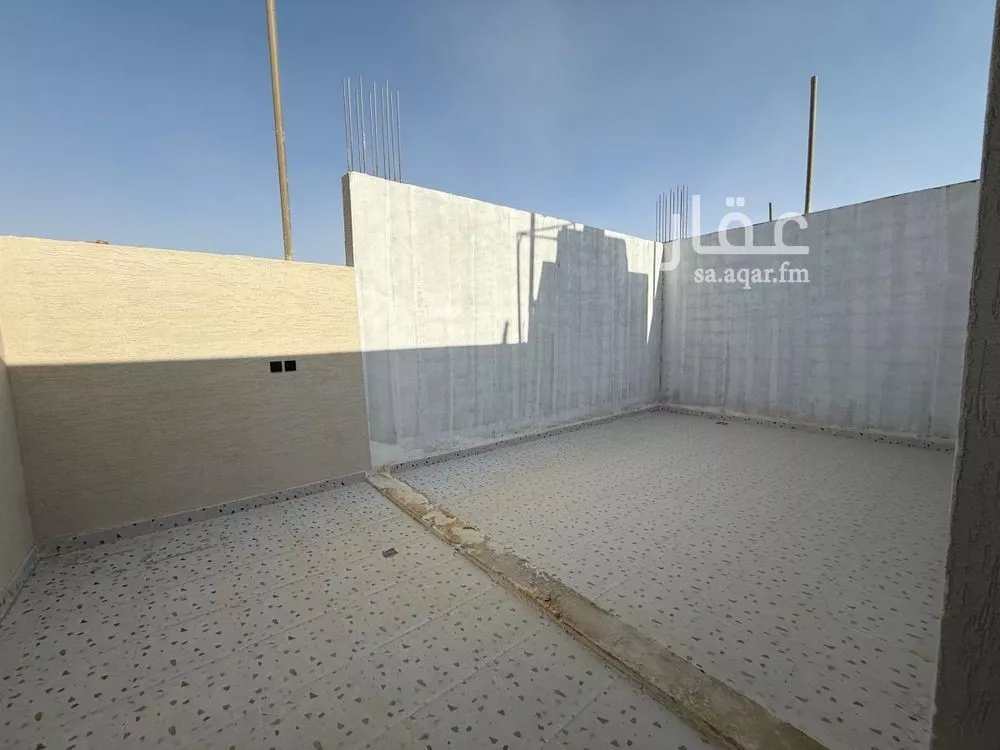 فيلا 5 غرف في الرمال 22