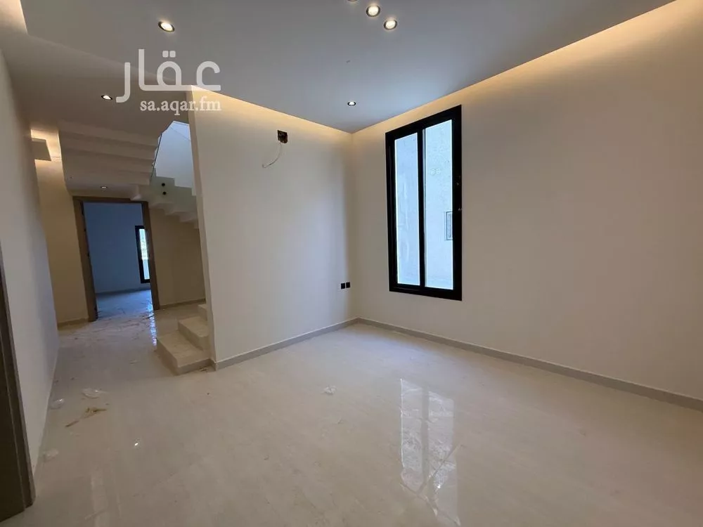 فيلا 5 غرف في الرمال 5
