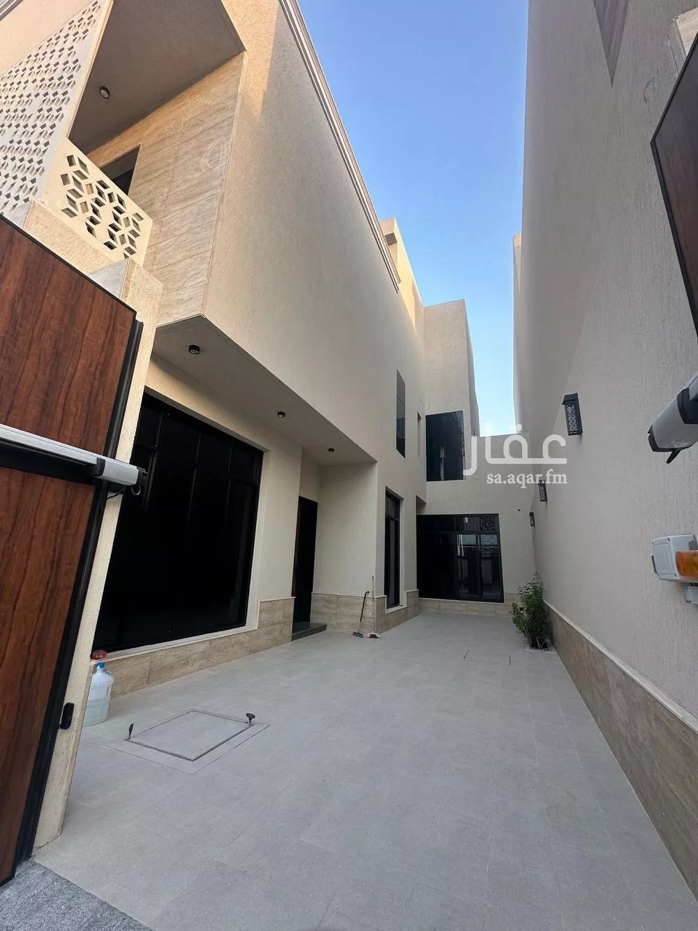 6 bedroom villa in Al Mahdiyyah 2
