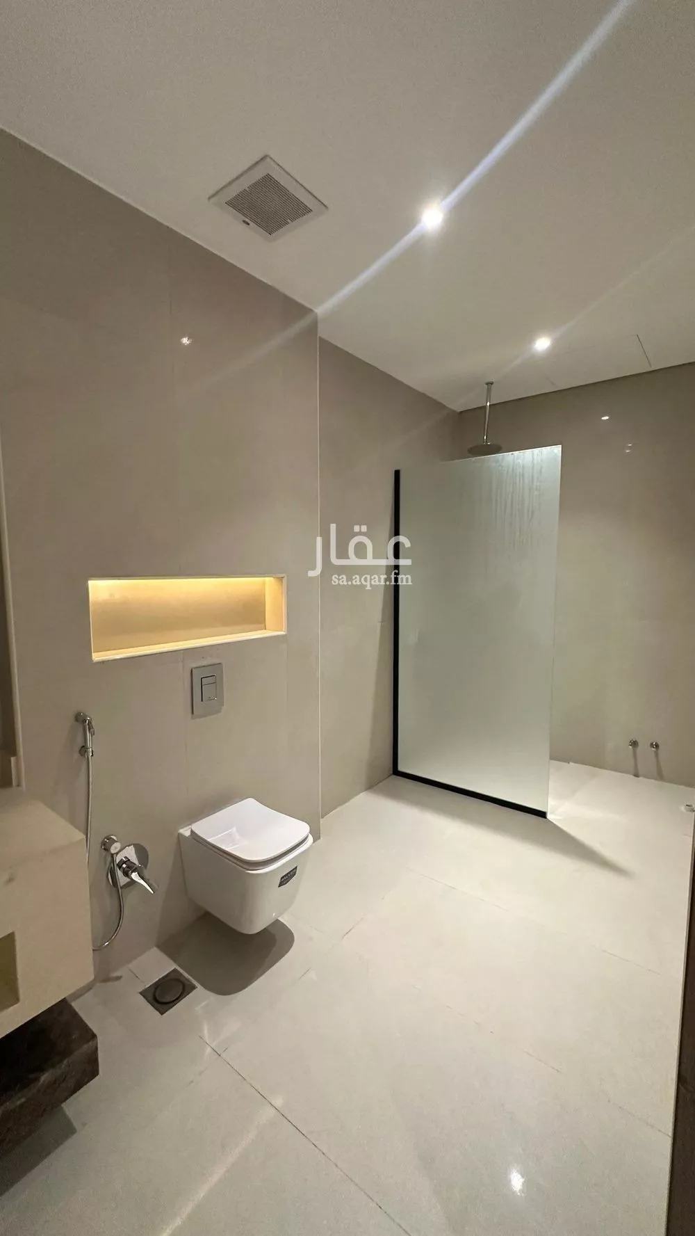 6 bedroom villa in Al Mahdiyyah 11