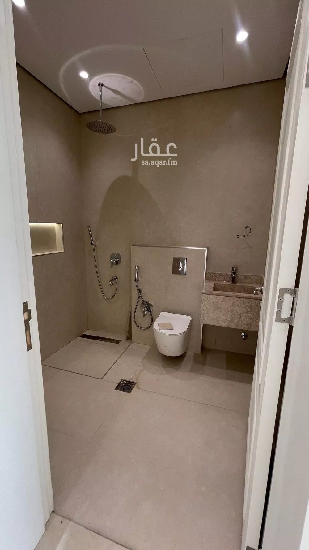 5 bedroom villa in Al Mahdiyyah 26