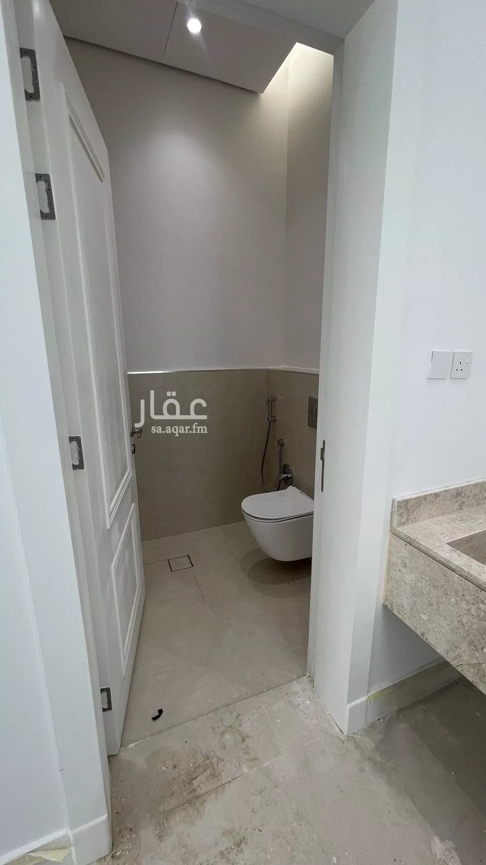 5 bedroom villa in Al Mahdiyyah 9