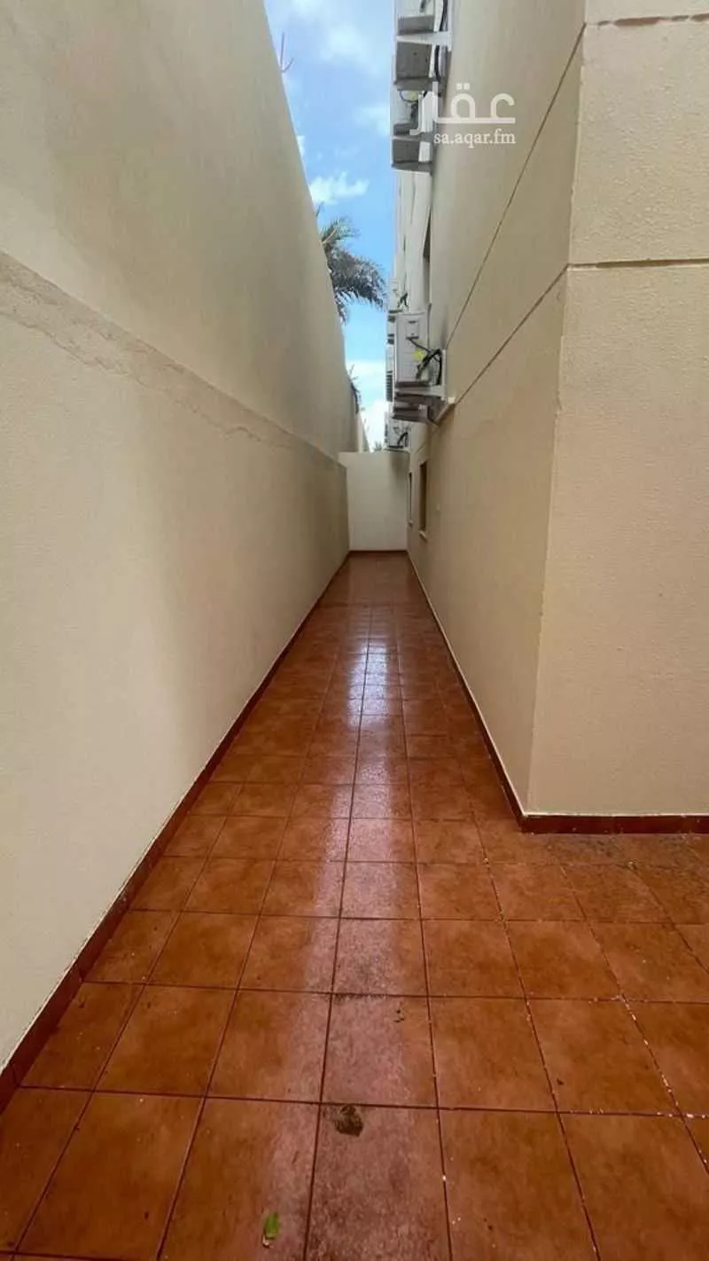 5 bedroom apartment in Al Khatim 7