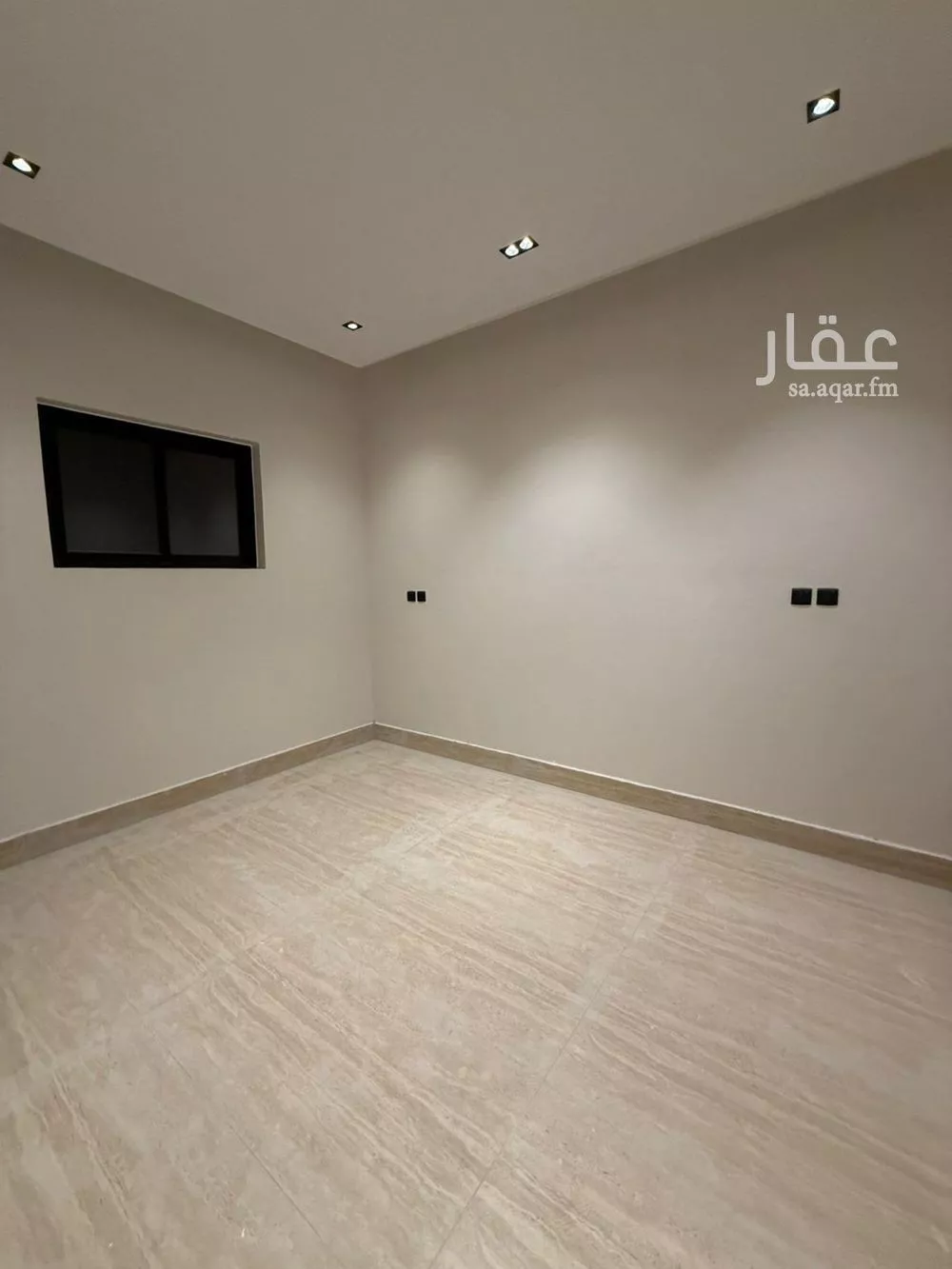 شقة 4 غرف في العارض 14