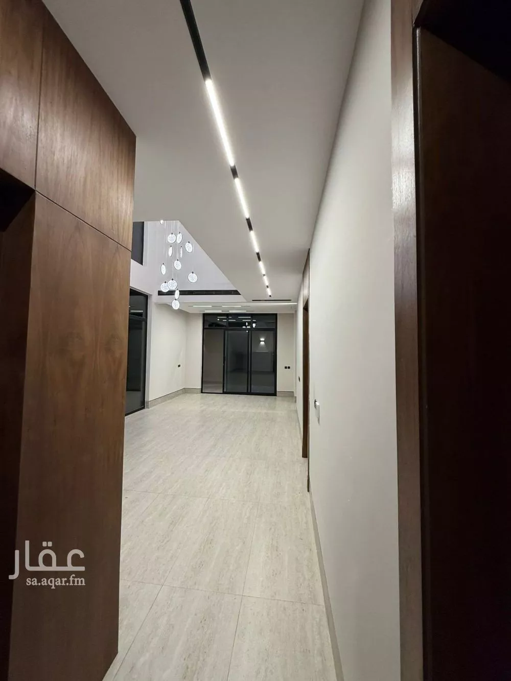 شقة 4 غرف في العارض 18