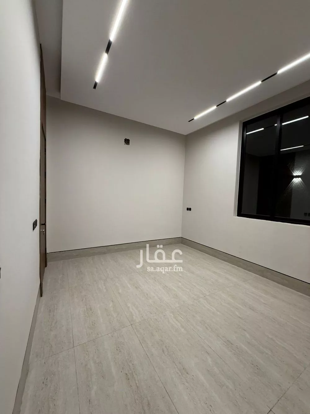شقة 4 غرف في العارض 8