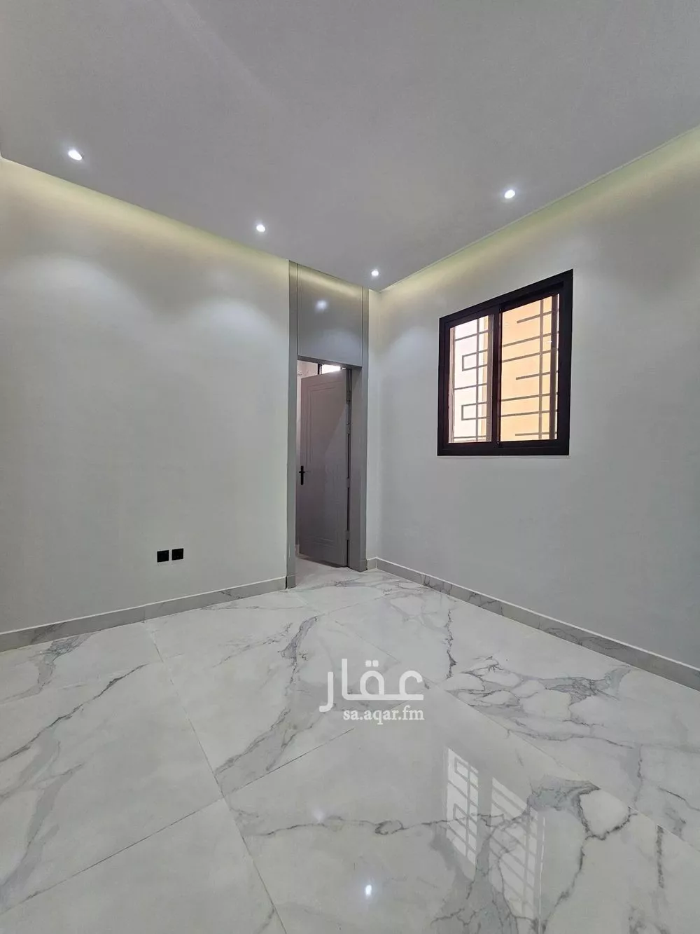 فيلا 6 غرف في طويق 12