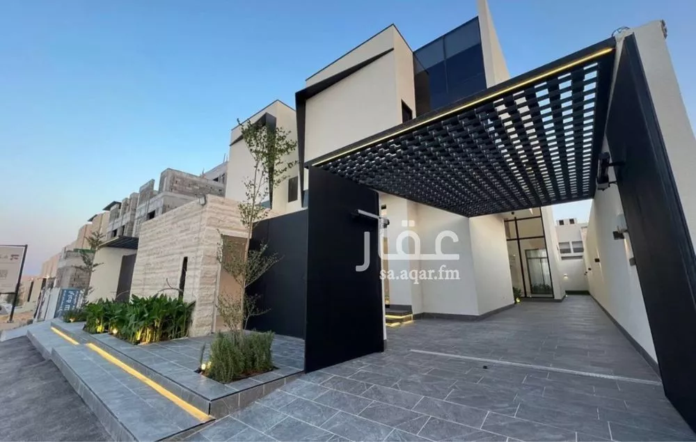 4 bedroom villa in Al Narjis 15