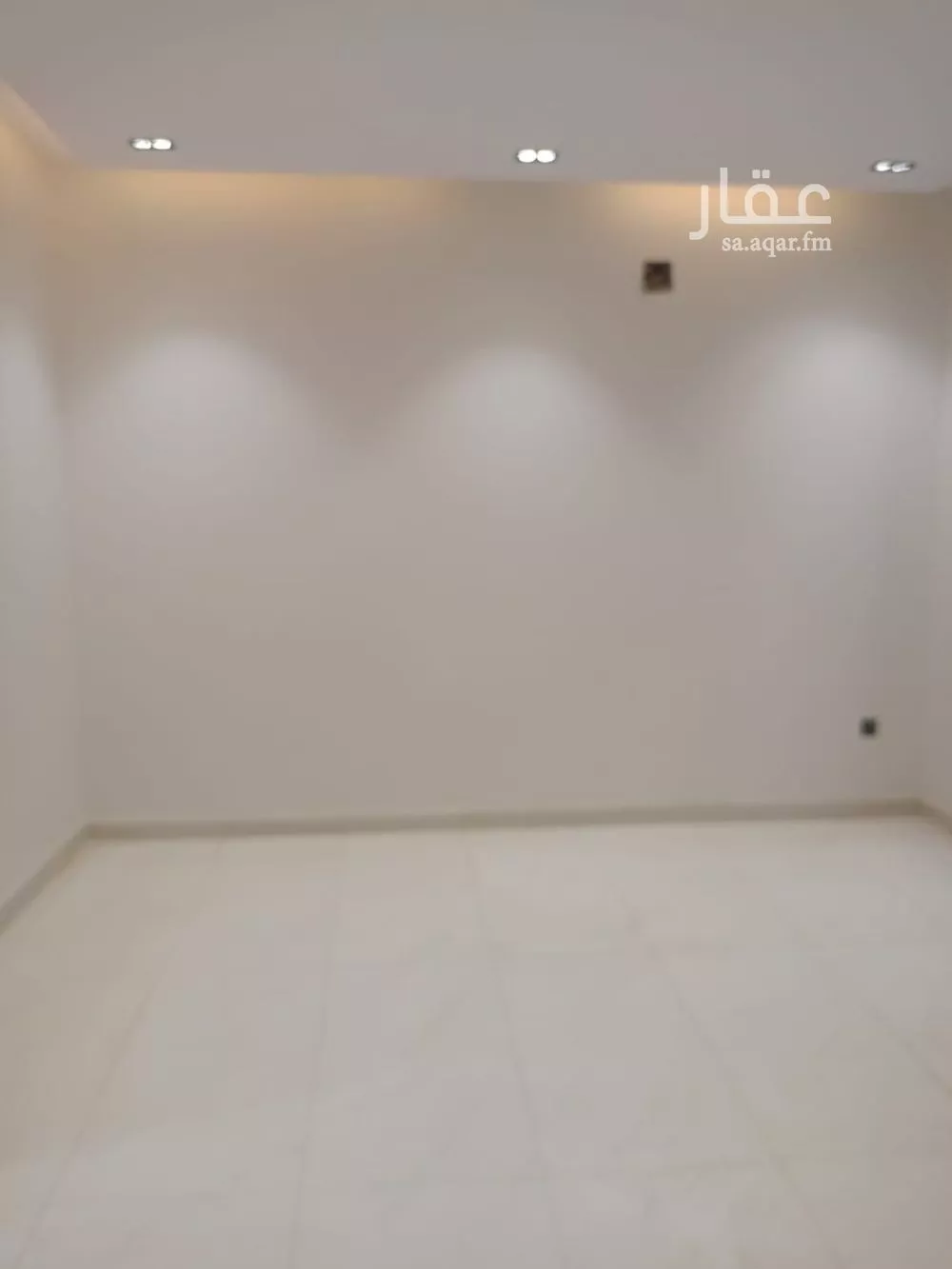 4 bedroom villa in Al Janadriyah 17