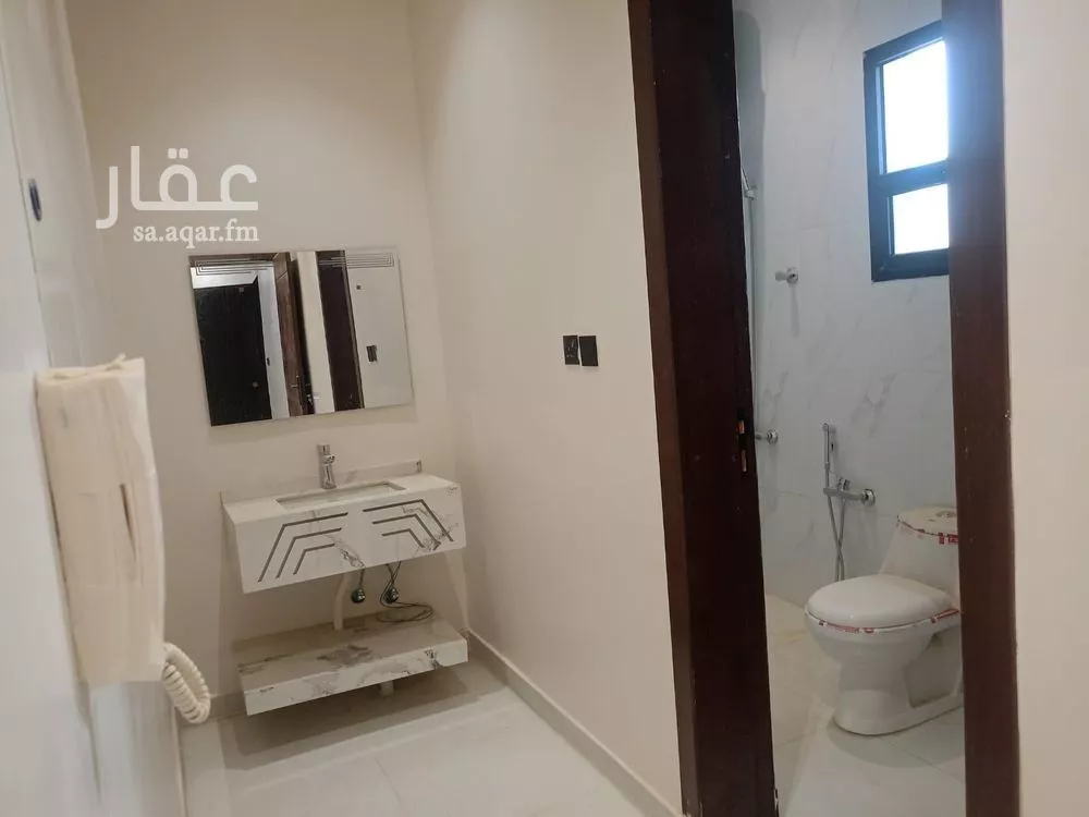 4 bedroom villa in Al Janadriyah 7