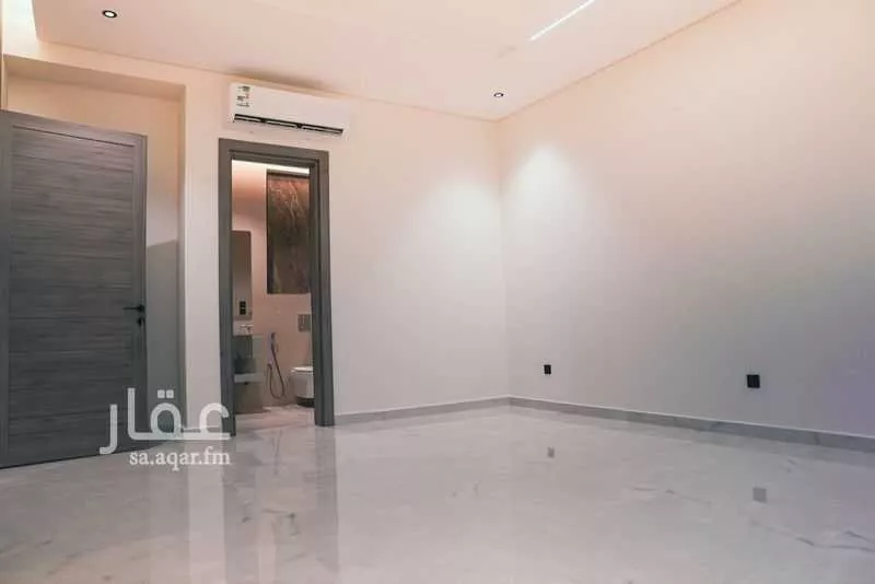 فيلا 4 غرف في الشراع 13