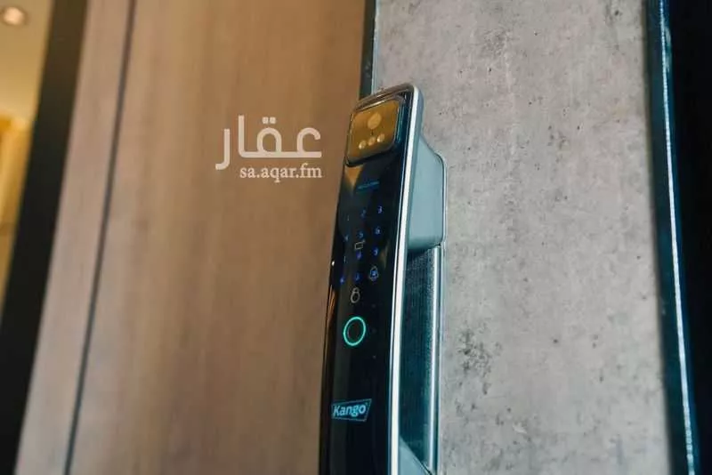 فيلا 4 غرف في الشراع 7