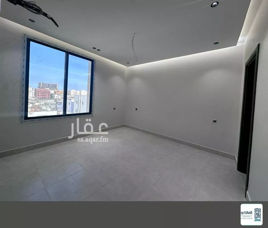 4 bedroom apartment in Al Naeem 8