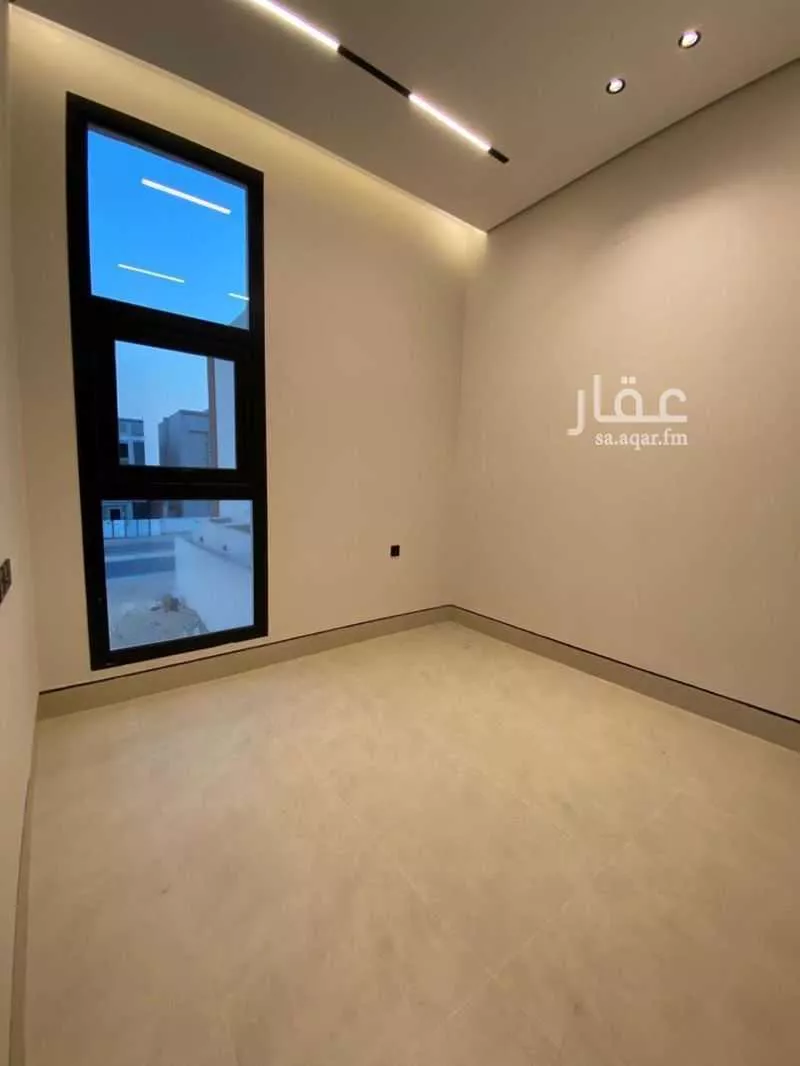 5 bedroom villa in Al Mahdiyyah 17