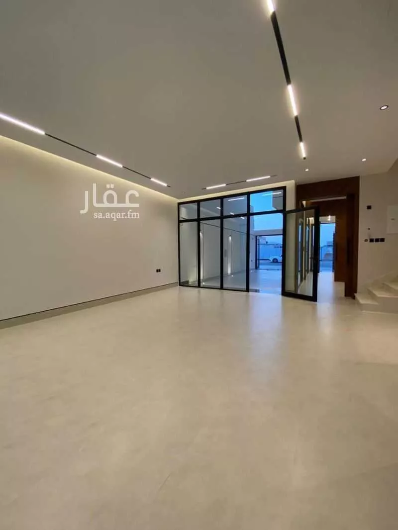 5 bedroom villa in Al Mahdiyyah 20