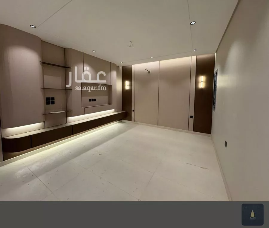 8 bedroom villa in Al Nawariyyah 2