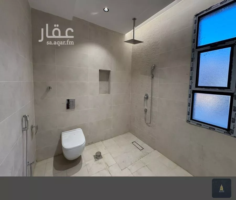 8 bedroom villa in Al Nawariyyah 3