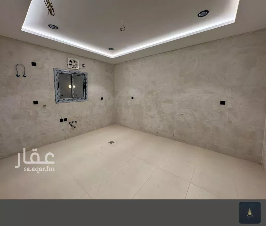 8 bedroom villa in Al Nawariyyah 6