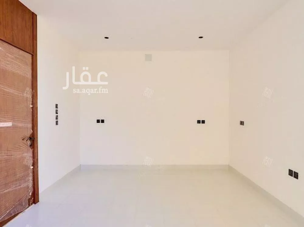 فيلا 4 غرف في المهدية 12