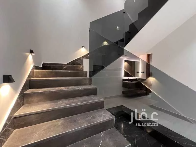 6 bedroom villa in Al Safa 9